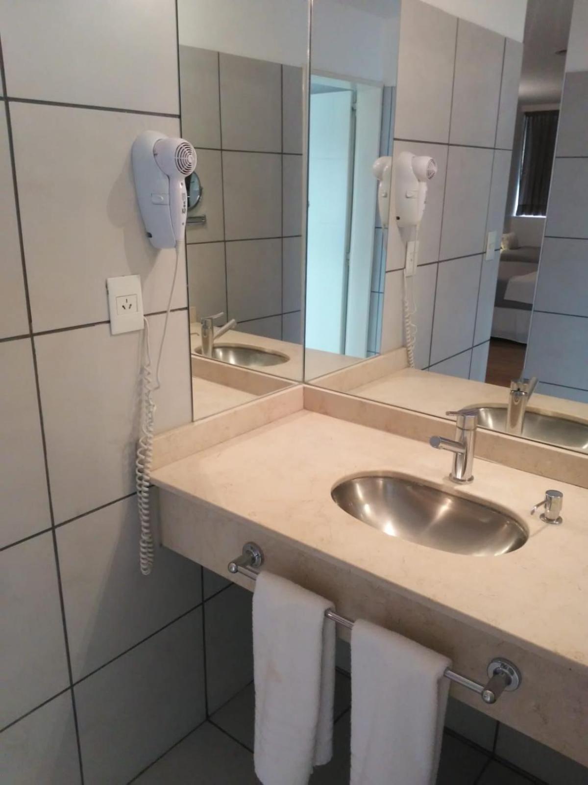 Global Hotel Centenario Ngoại thất bức ảnh